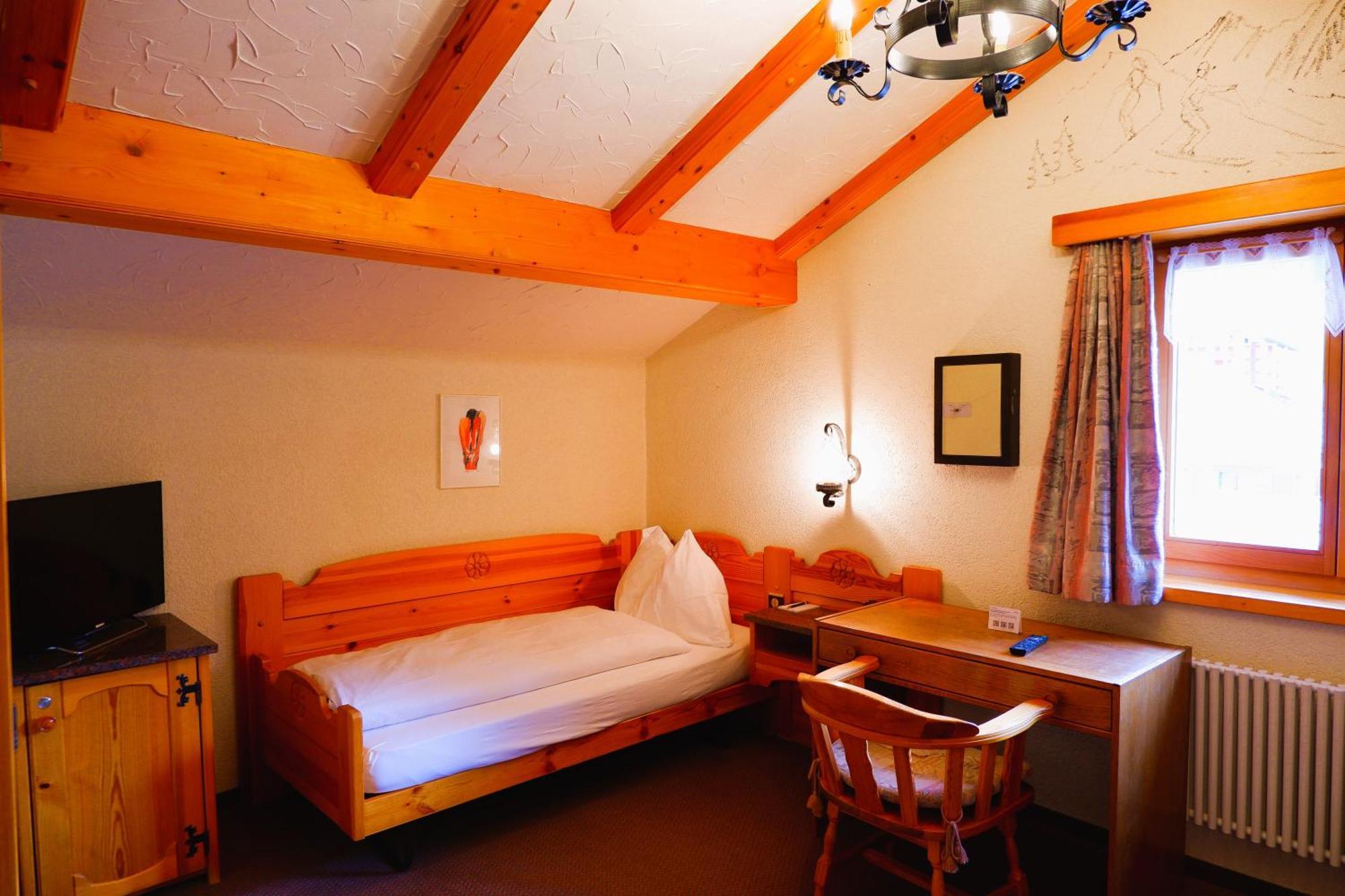 Hotel Christiania Saas-Fee Exterior photo