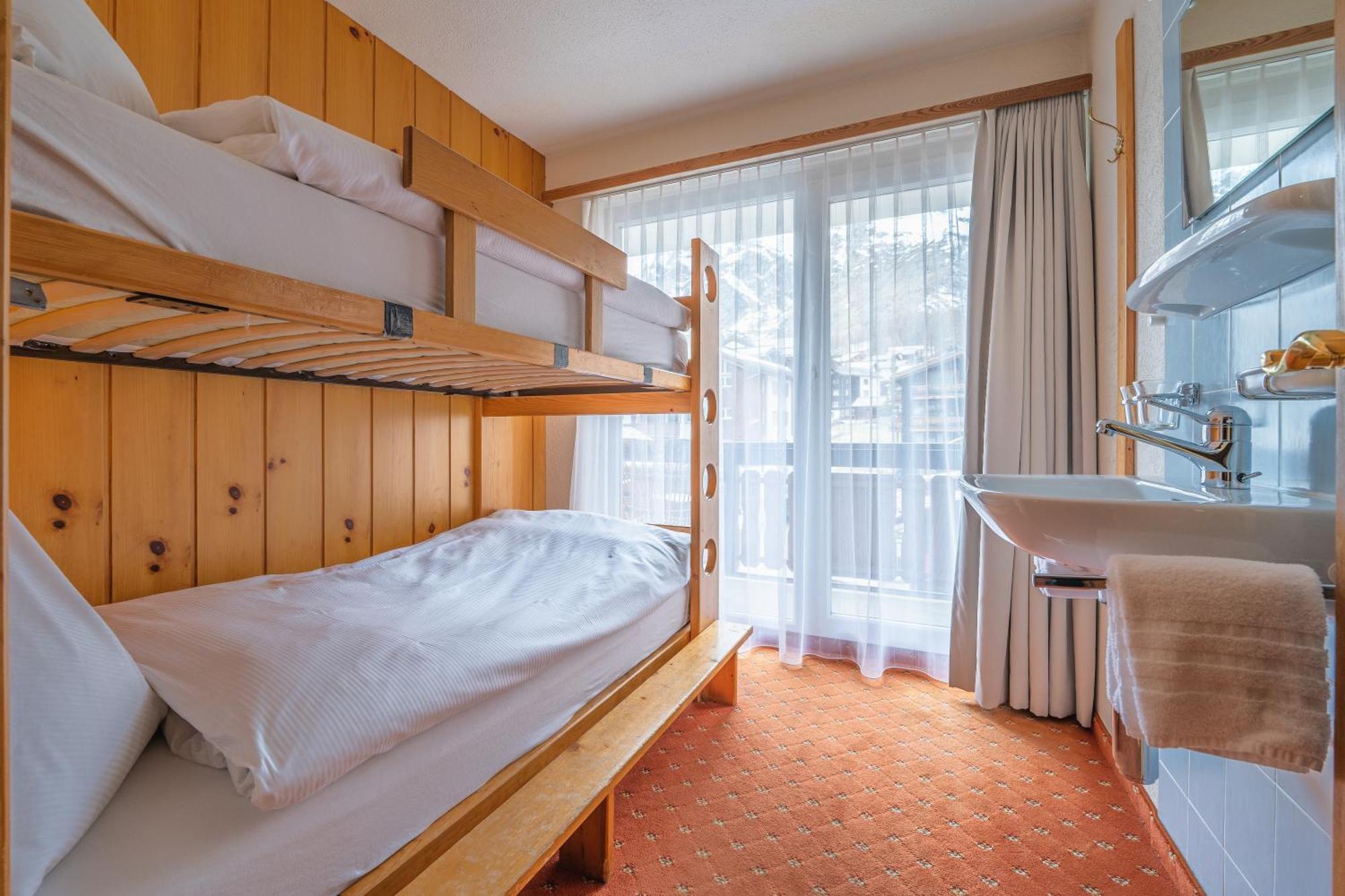 Hotel Christiania Saas-Fee Exterior photo